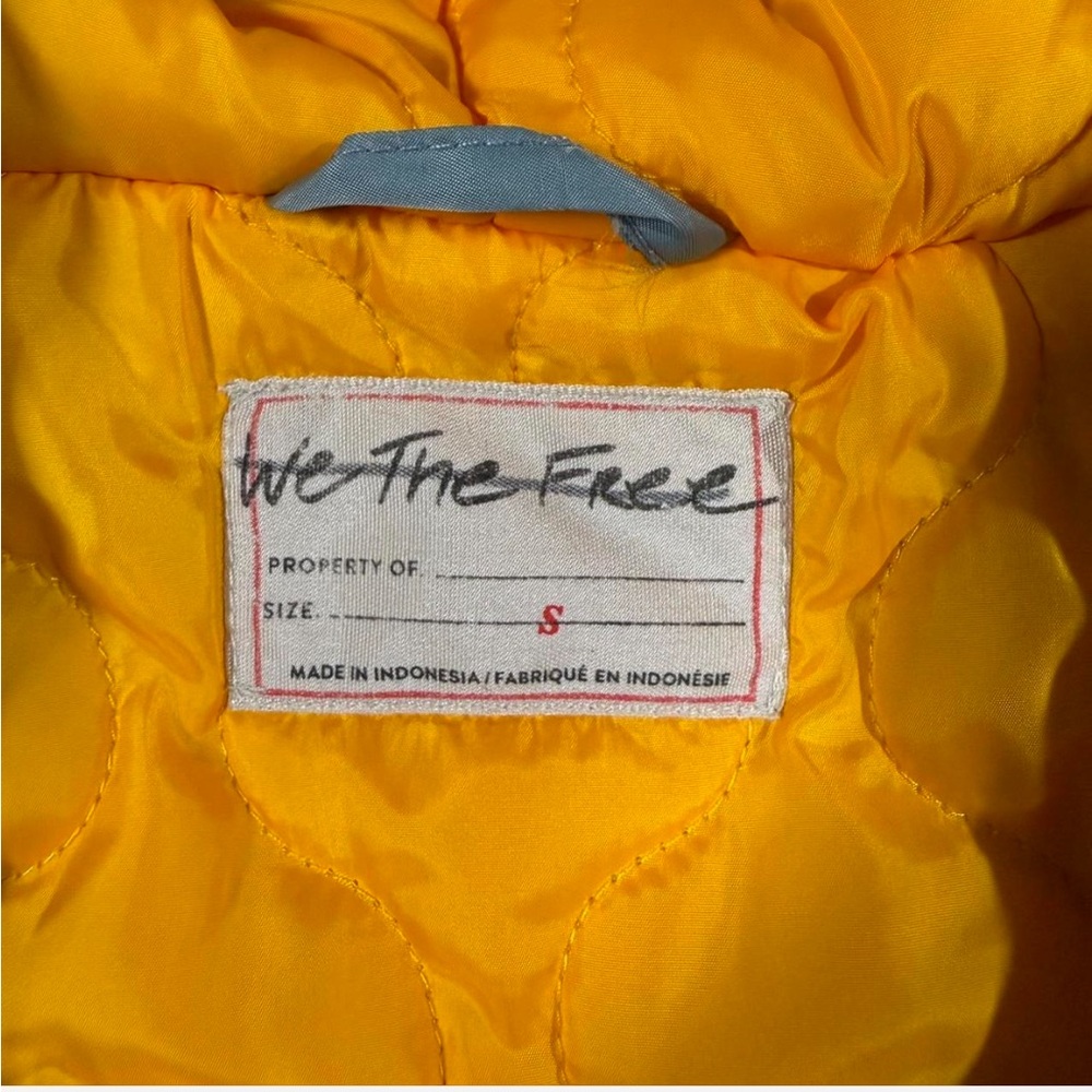 Puffer Jacket - Picture 4 of 6
